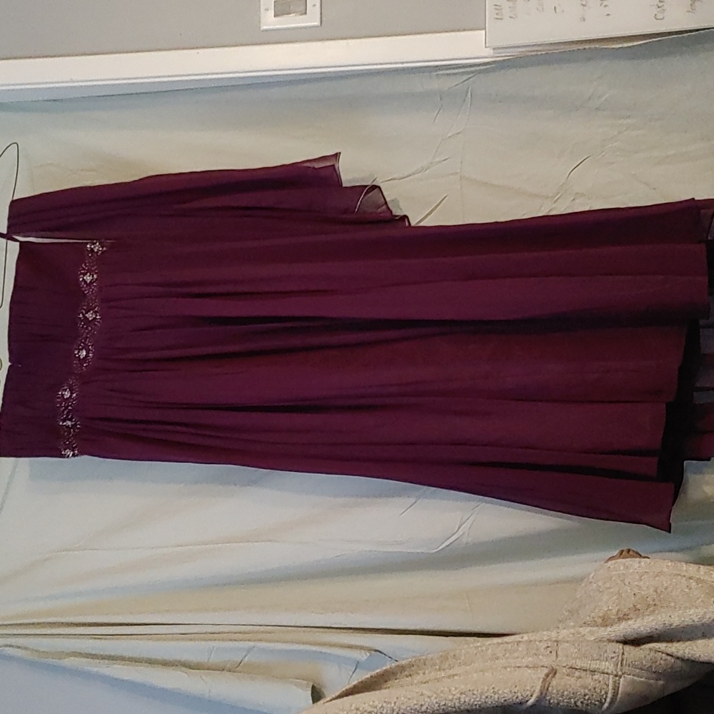 May Queen Strapless Gown sz 20 with Scarf